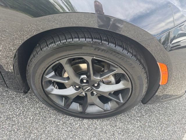 Used 2021 Chrysler Pacifica Touring w/ S Appearance Package FWD image 8