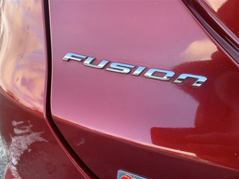 Used 2016 Ford Fusion Titanium FWD image 5