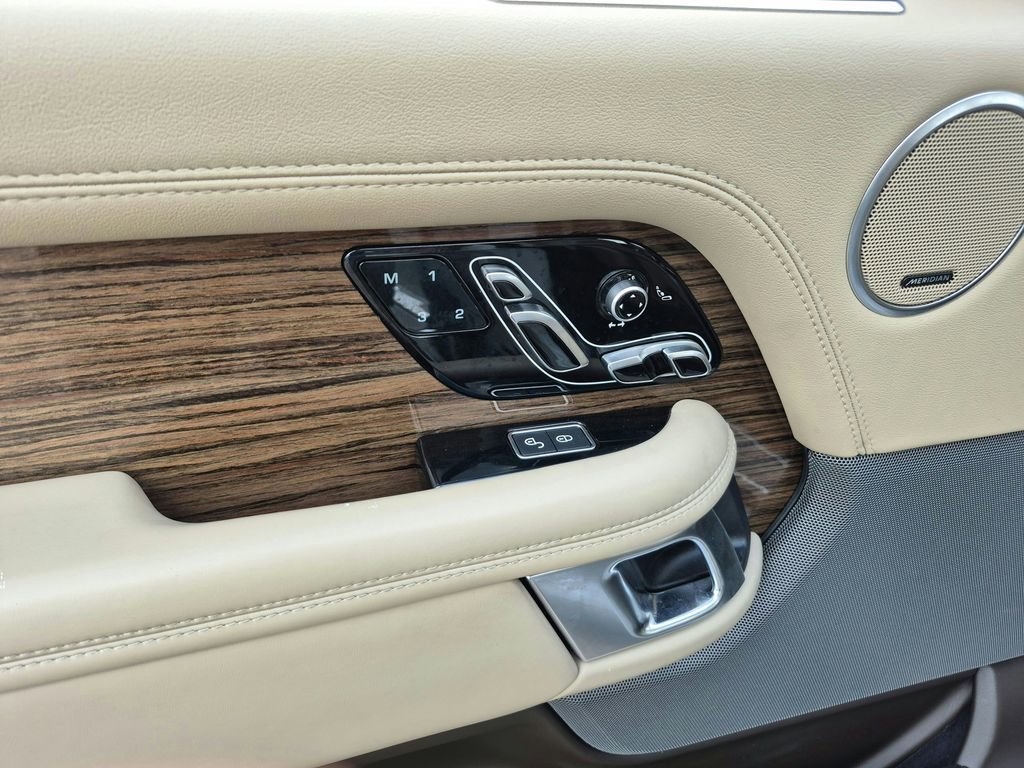 Used 2019 Land Rover Range Rover HSE AWD/4WD image 23