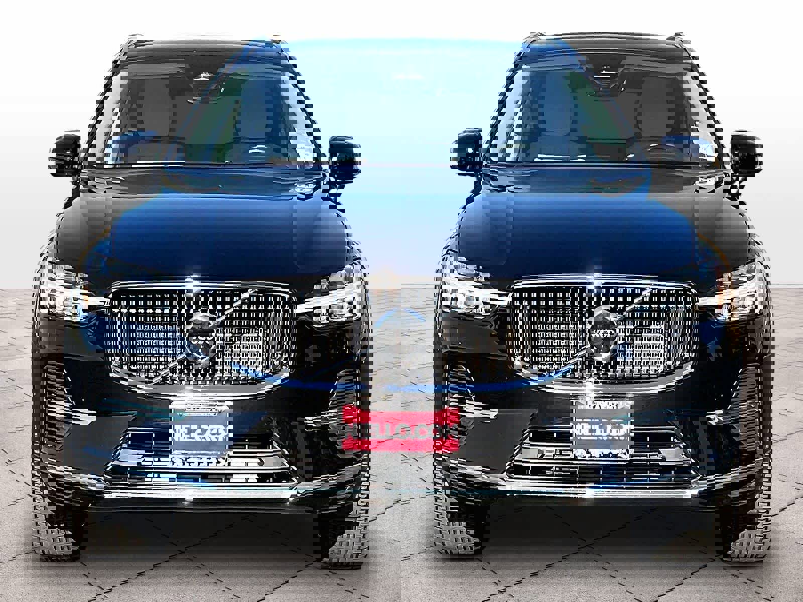 Used 2023 Volvo XC60 T8 Ultimate w/ Climate Package image 3