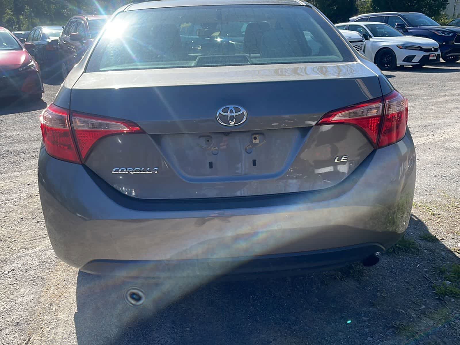 Used 2017 Toyota Corolla LE w/ Carpet Mat Package (TMS) FWD image 7