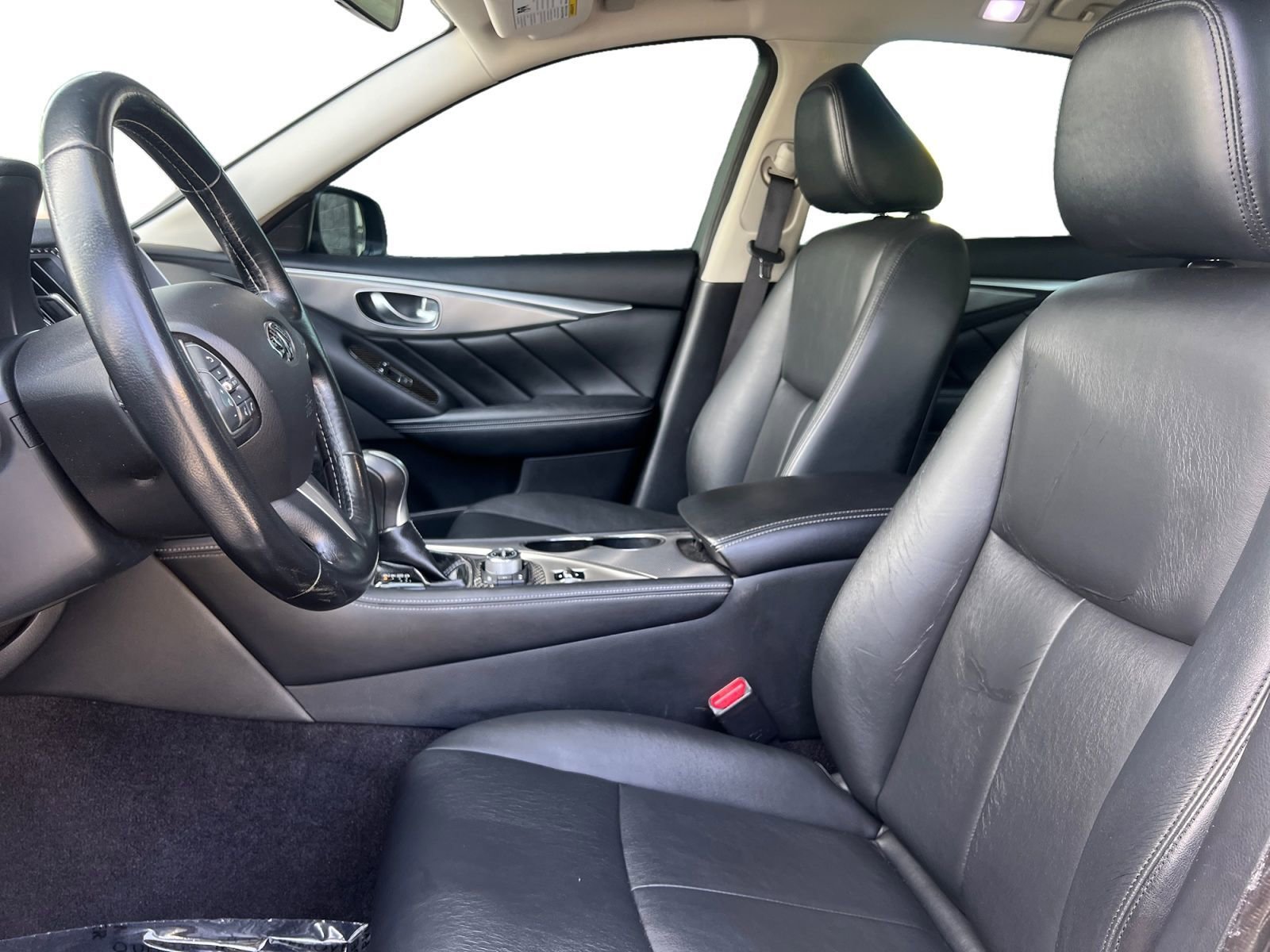 Used 2015 INFINITI Q50 RWD image 9