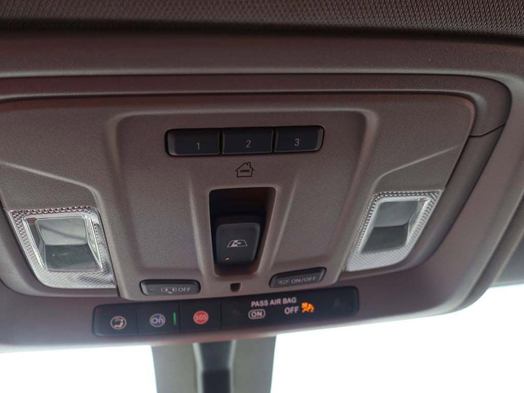 Used 2022 GMC Sierra 2500 SLT w/ SLT Convenience Package image 44