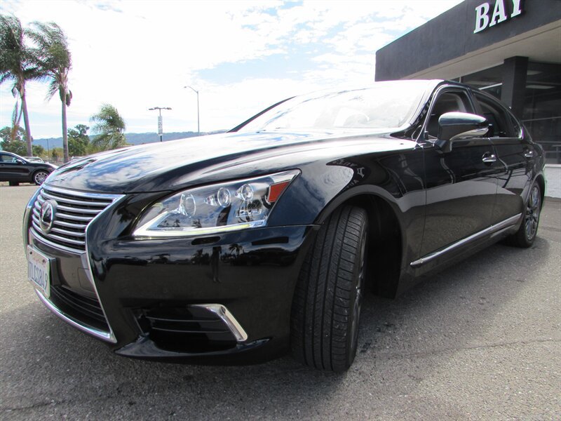 Used 2013 Lexus LS 460 L w/ Ultra Luxury Pkg RWD image 3