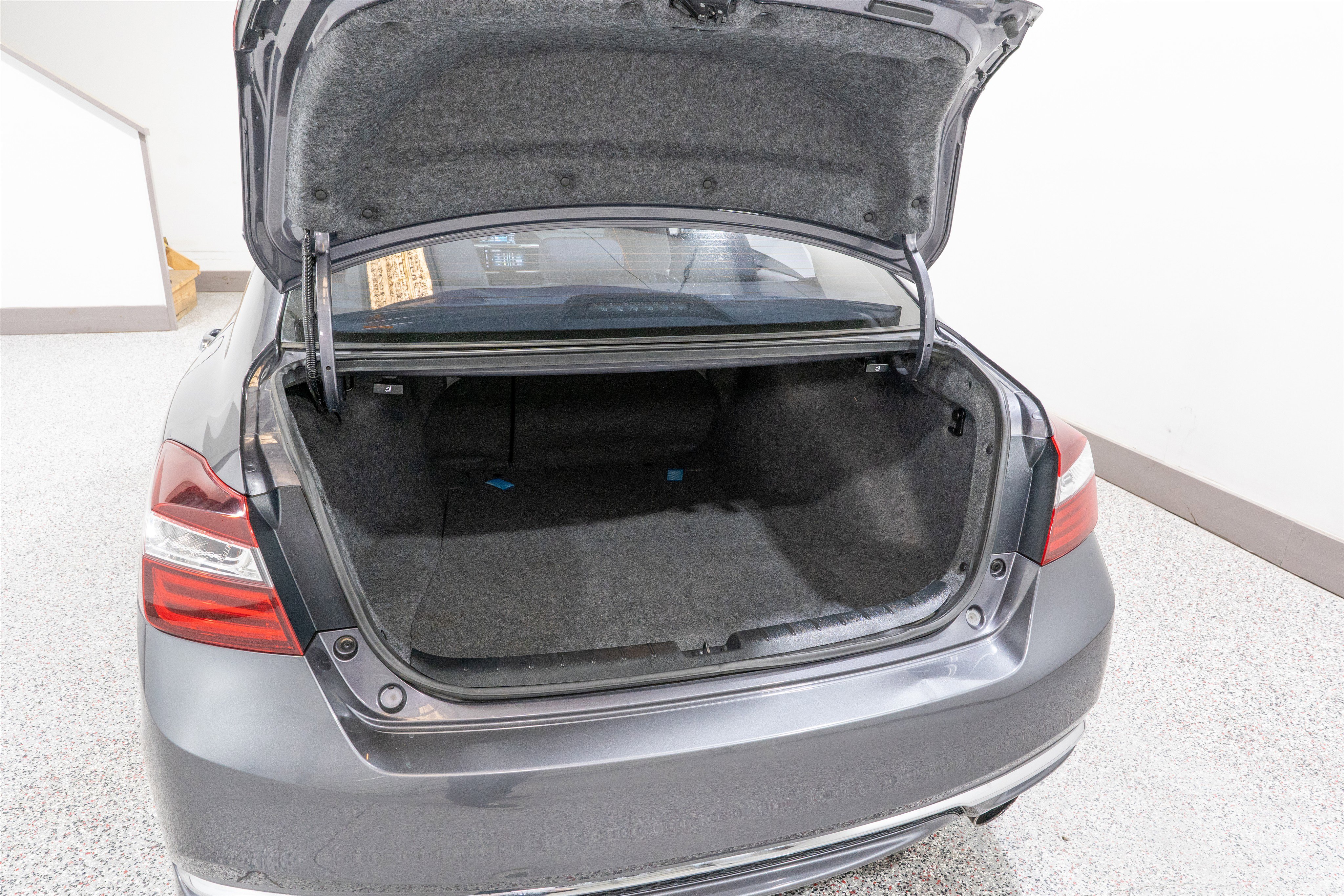 Used 2017 Honda Accord EX image 30
