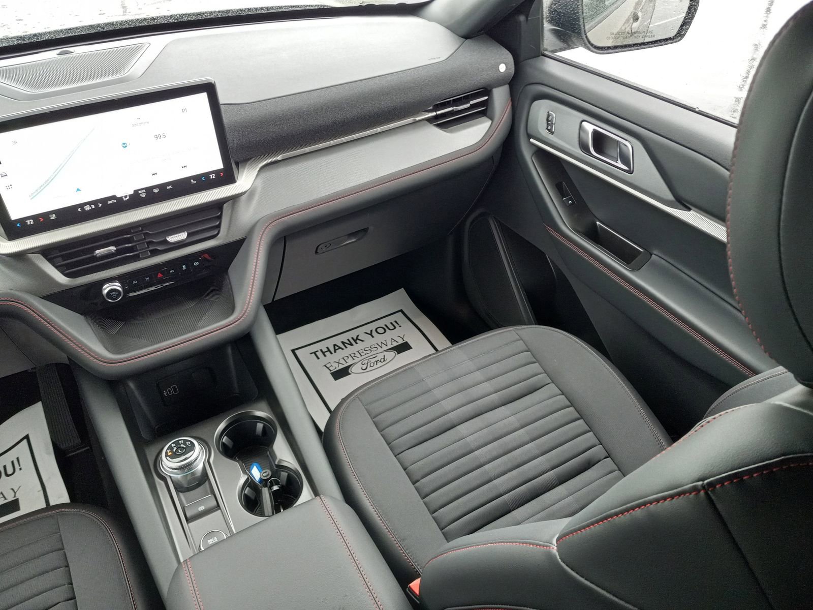 New 2026 Ford Explorer ST-Line w/ ST-Line Street Pack image 15