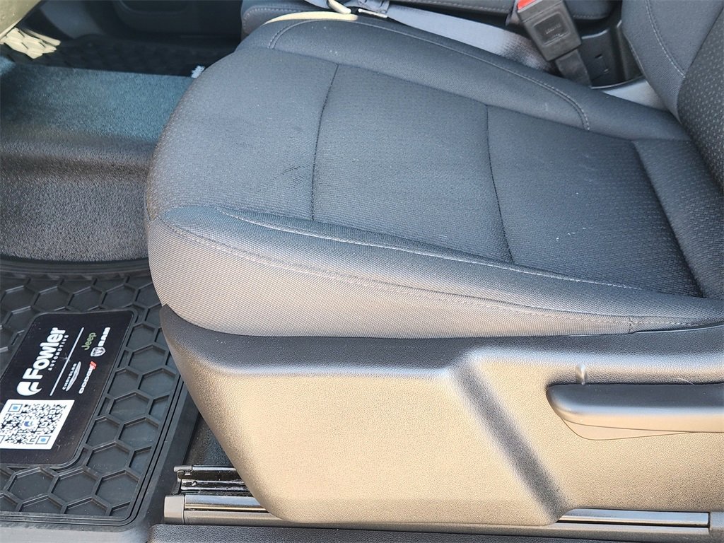 Used 2025 Chevrolet Silverado 1500 W/T w/ WT Value Package image 26