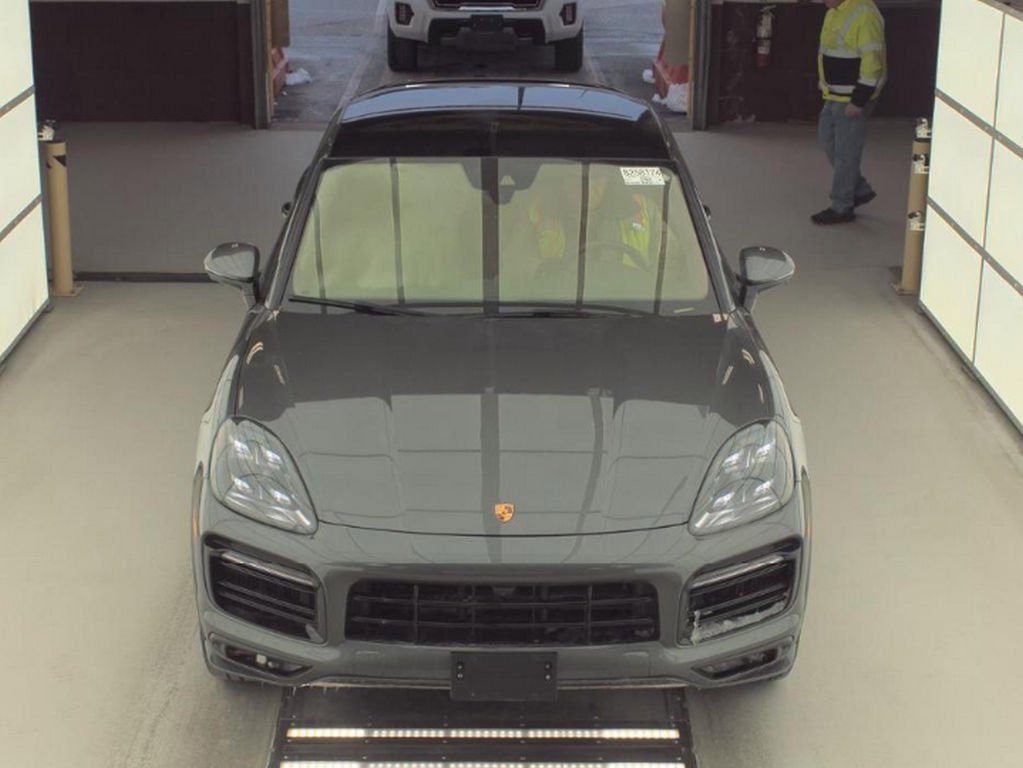 Used 2021 Porsche Cayenne GTS w/ Premium Package Plus image 2