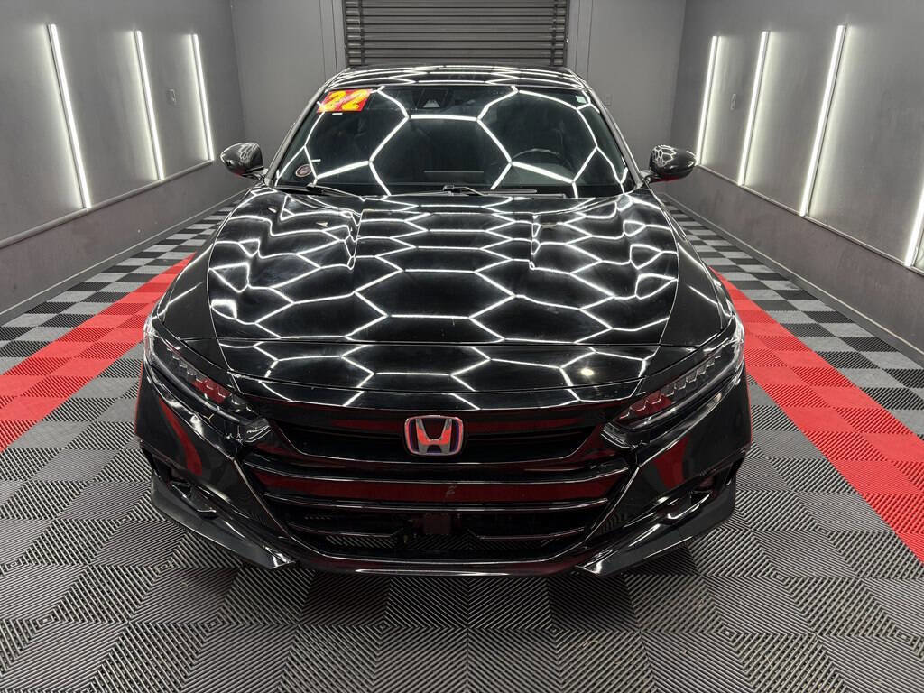 Used 2022 Honda Accord Sport image 2