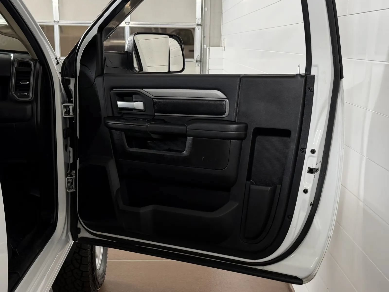 Used 2019 RAM 2500 Tradesman AWD/4WD image 27