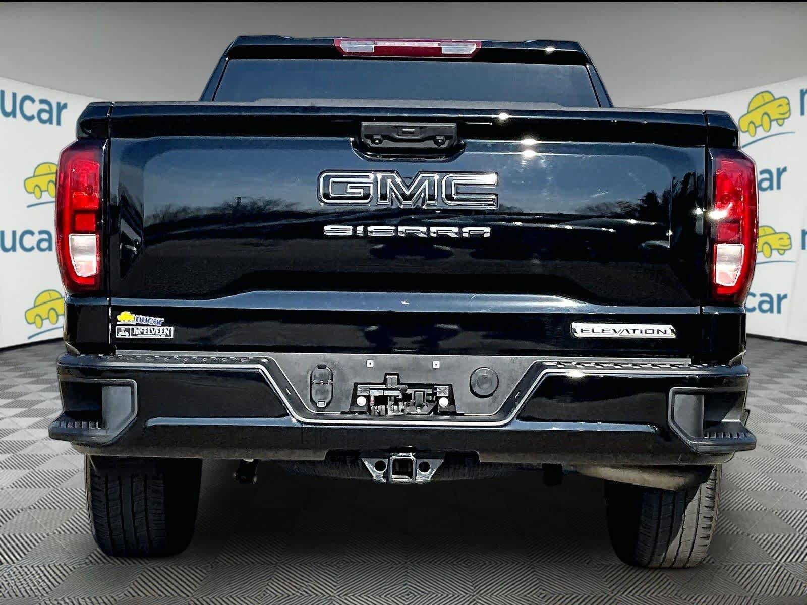 Used 2023 GMC Sierra 1500 Elevation w/ LPO, Elevation Black Package AWD/4WD image 5