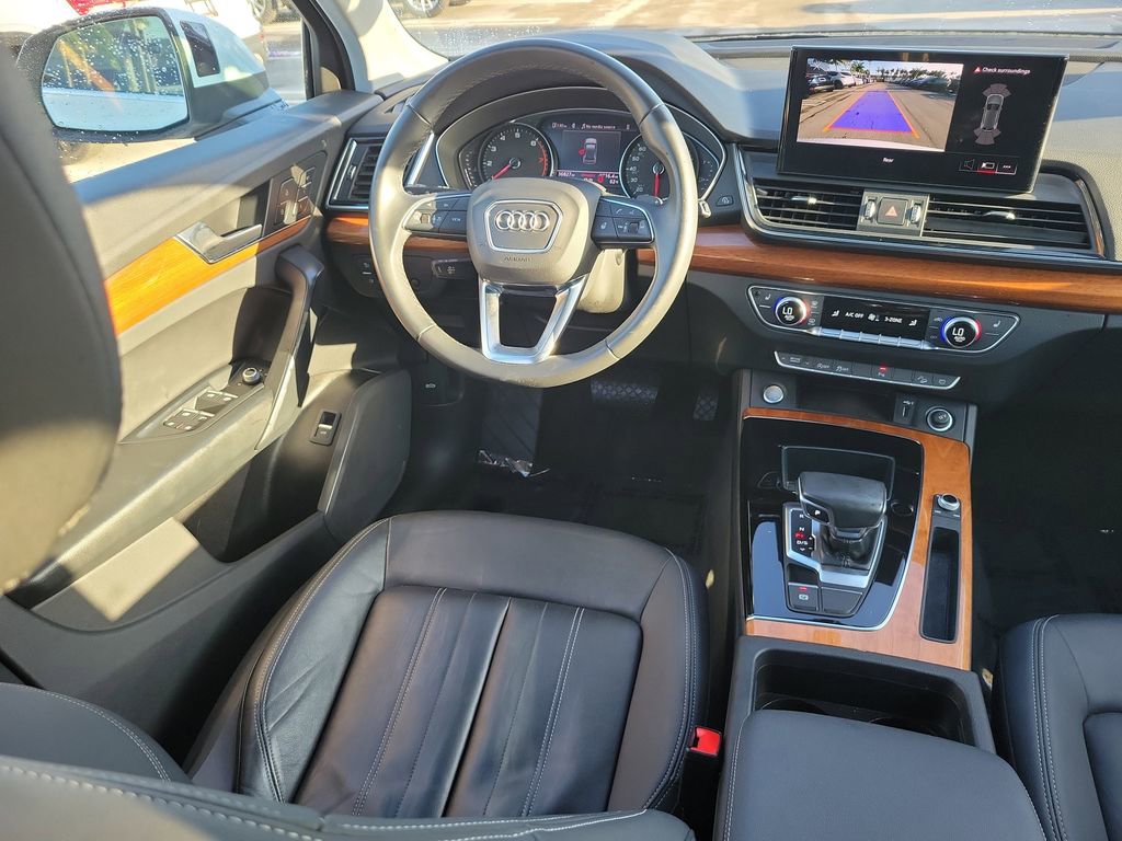 Used 2022 Audi Q5 2.0T Premium w/ Convenience Package image 10