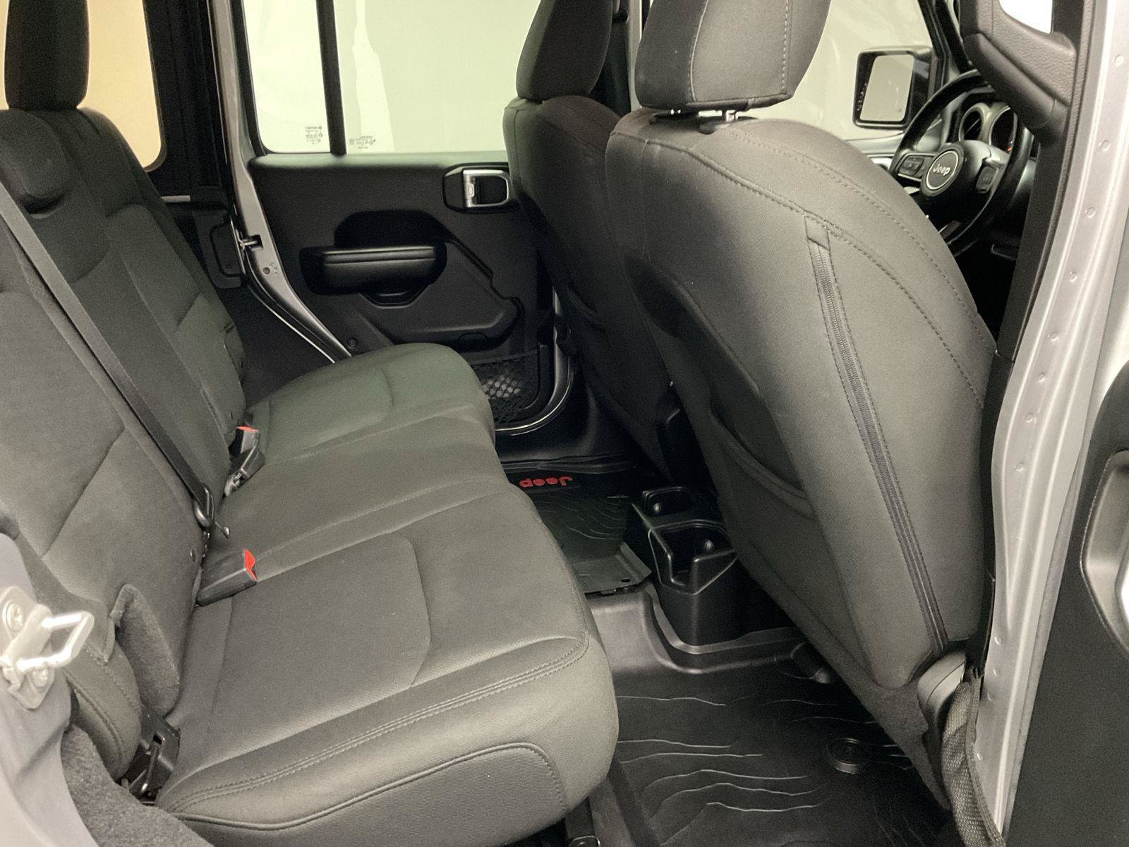 Used 2018 Jeep Wrangler Unlimited Sport S AWD/4WD image 25