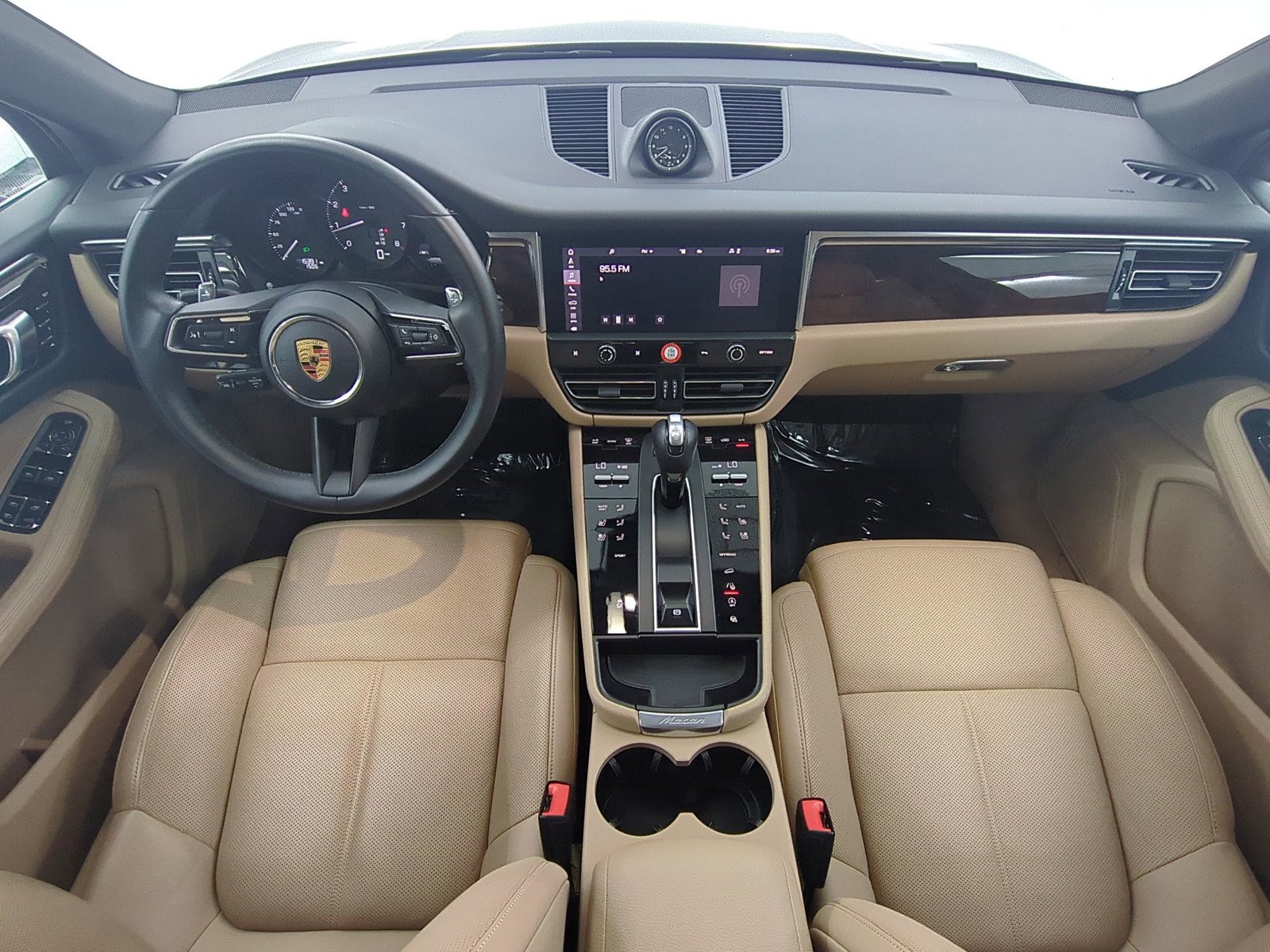 Certified 2023 Porsche Macan image 19