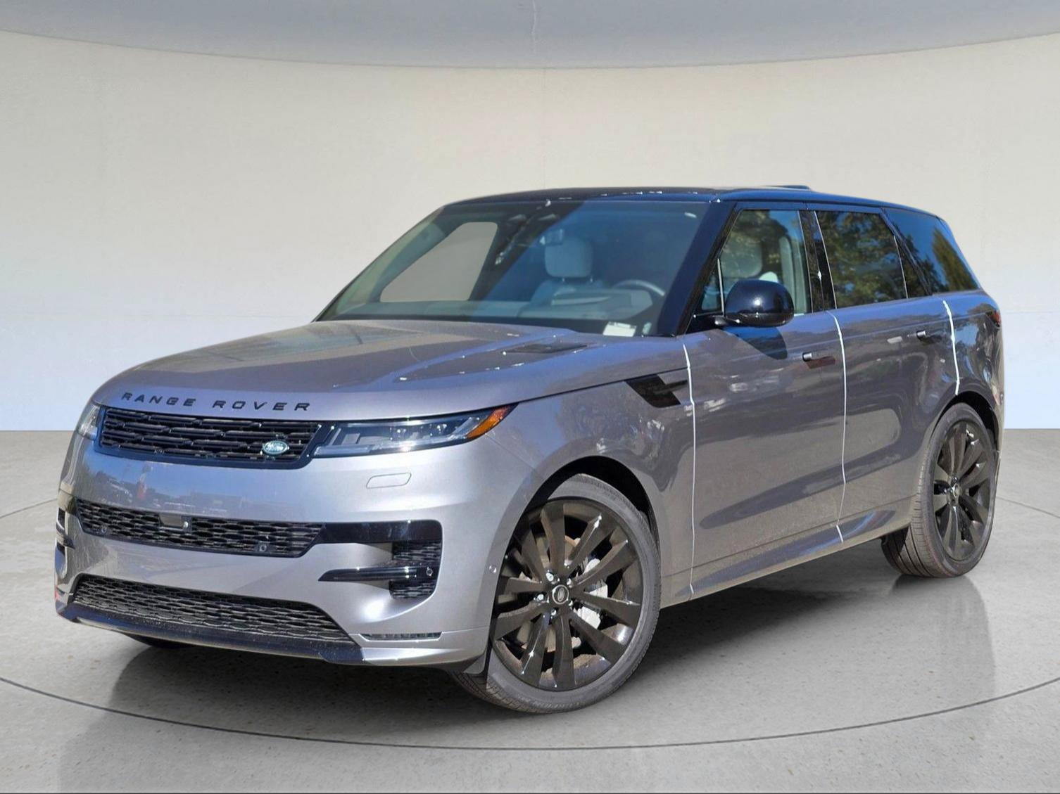 New 2025 Land Rover Range Rover Sport Dynamic SE