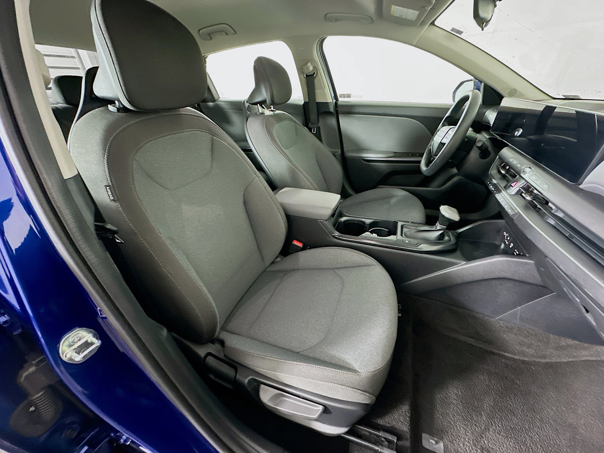 Used 2025 Kia K4 FWD image 31