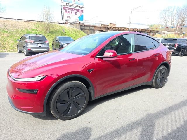 Used 2026 Tesla Model Y 2WD image 3