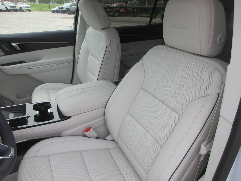 New 2027 Buick Enclave Avenir AWD/4WD image 12