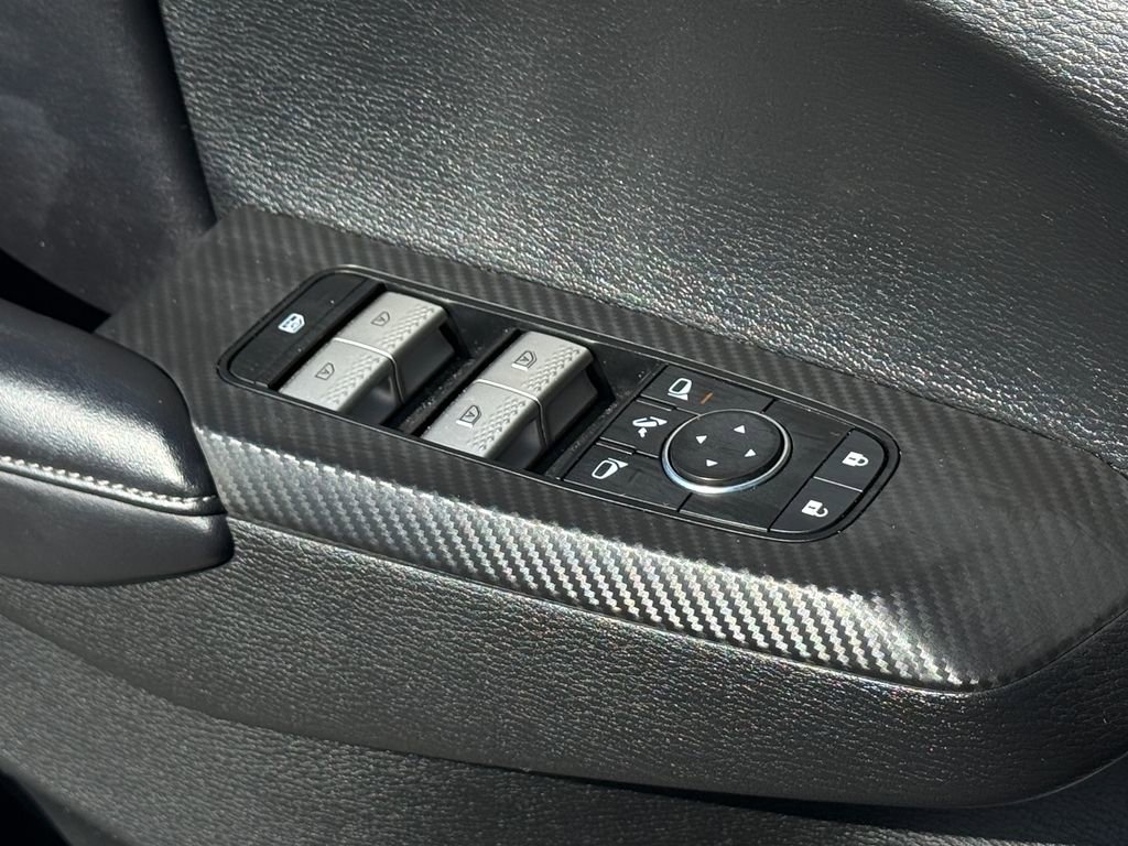 Used 2024 Mitsubishi Outlander SE image 35