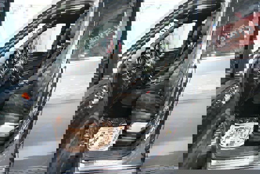 Used 2018 Mercedes-Benz GLS 550 4MATIC image 17