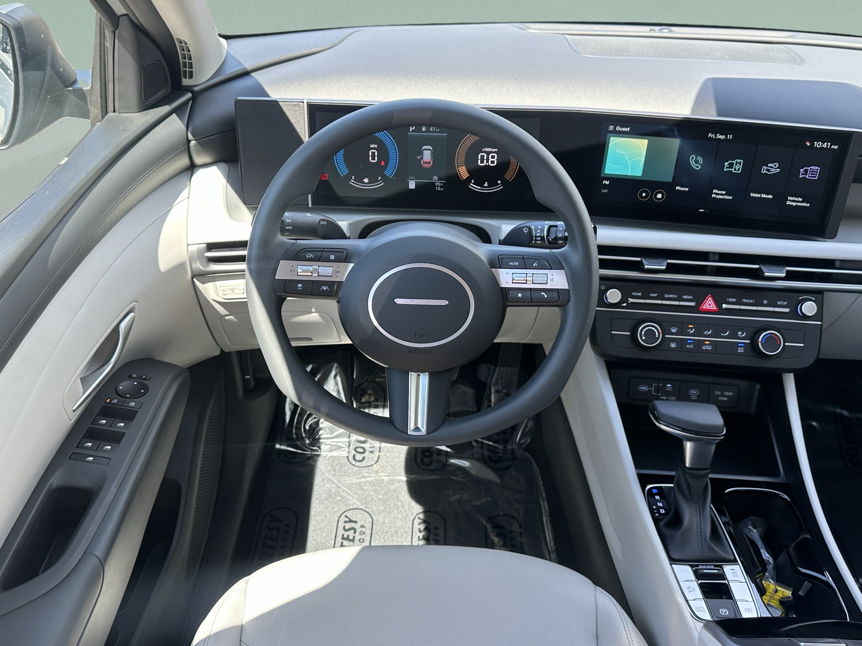 New 2026 Hyundai Tucson SE FWD image 8