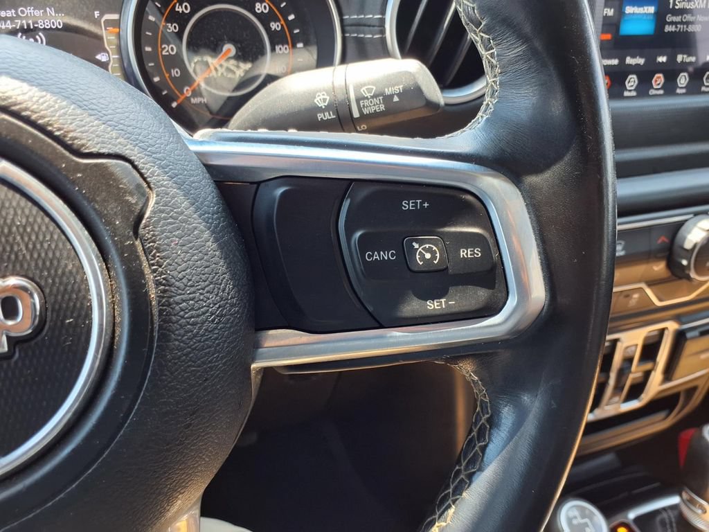 Used 2020 Jeep Gladiator Overland w/ LED Lighting Group AWD/4WD image 16