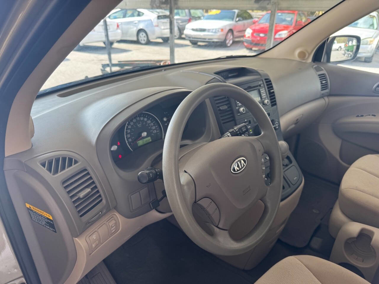 Used 2010 Kia Sedona LX w/ PWR Pkg image 13