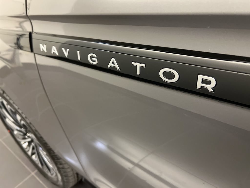 New 2025 Lincoln Navigator Black Label AWD/4WD image 48