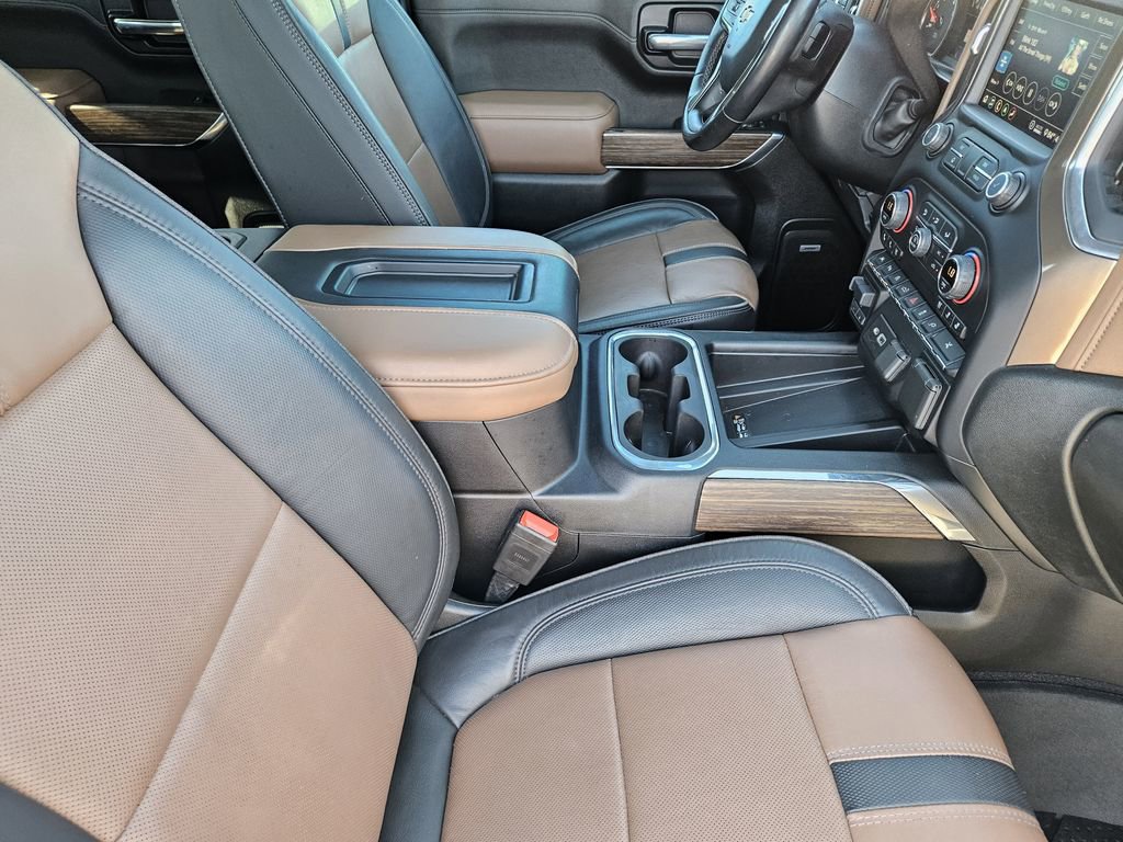 Used 2020 Chevrolet Silverado 1500 High Country w/ Technology Package AWD/4WD image 20