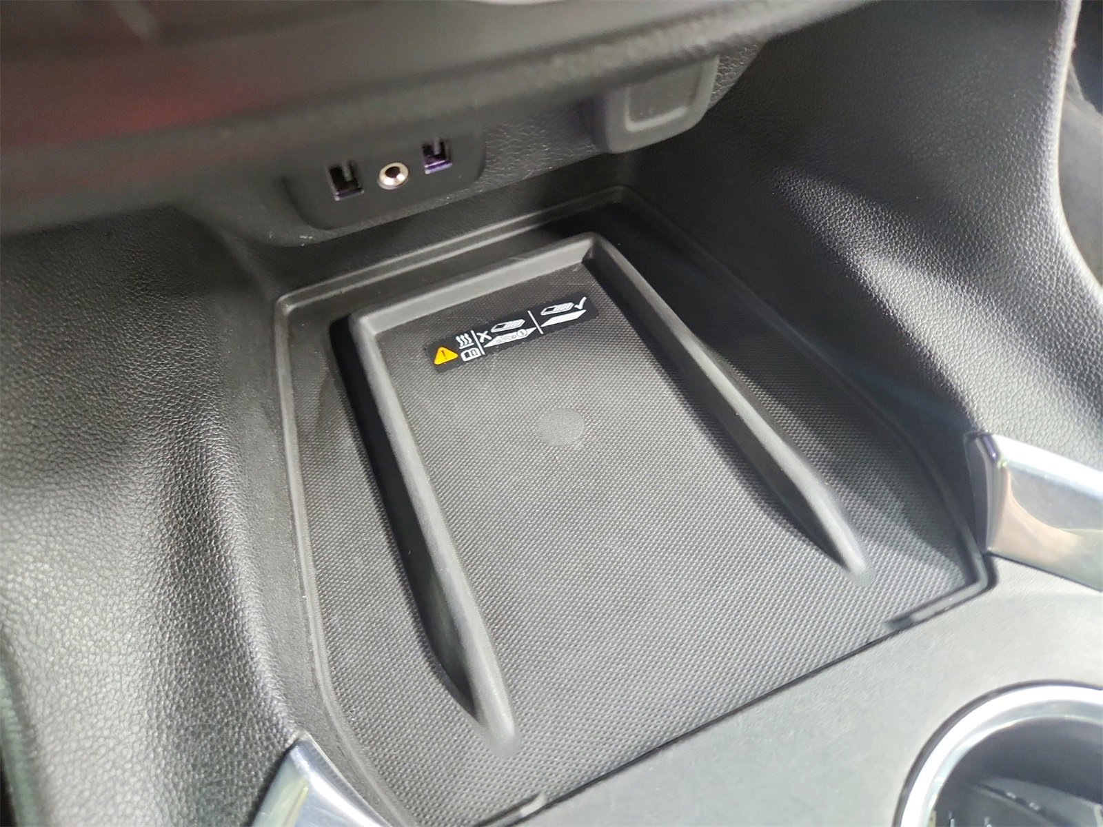 Used 2022 Chevrolet Traverse LT w/ Midnight/Sport Edition image 30