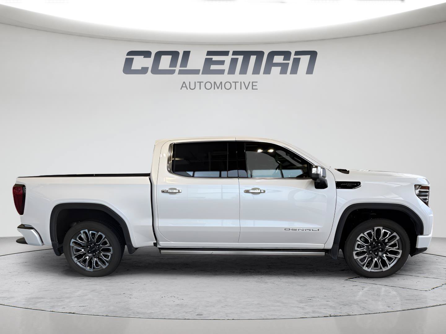 Used 2023 GMC Sierra 1500 Denali Ultimate AWD/4WD image 22