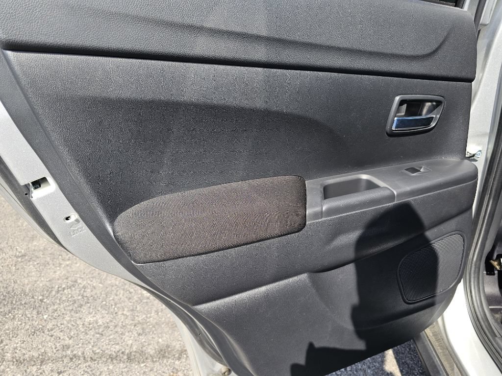 Used 2021 Mitsubishi Outlander Sport Black Edition FWD image 32