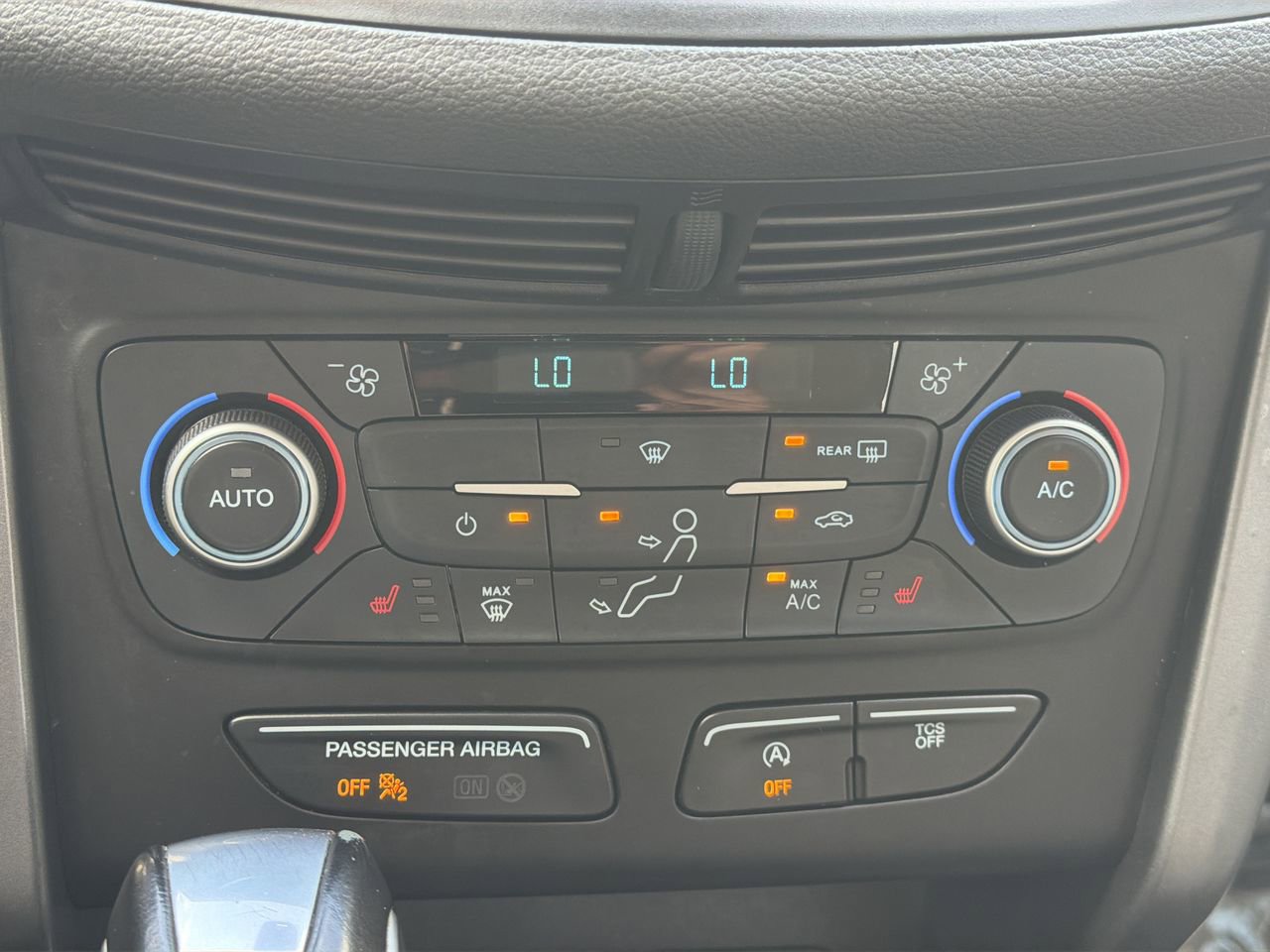Used 2019 Ford Escape SEL FWD image 23