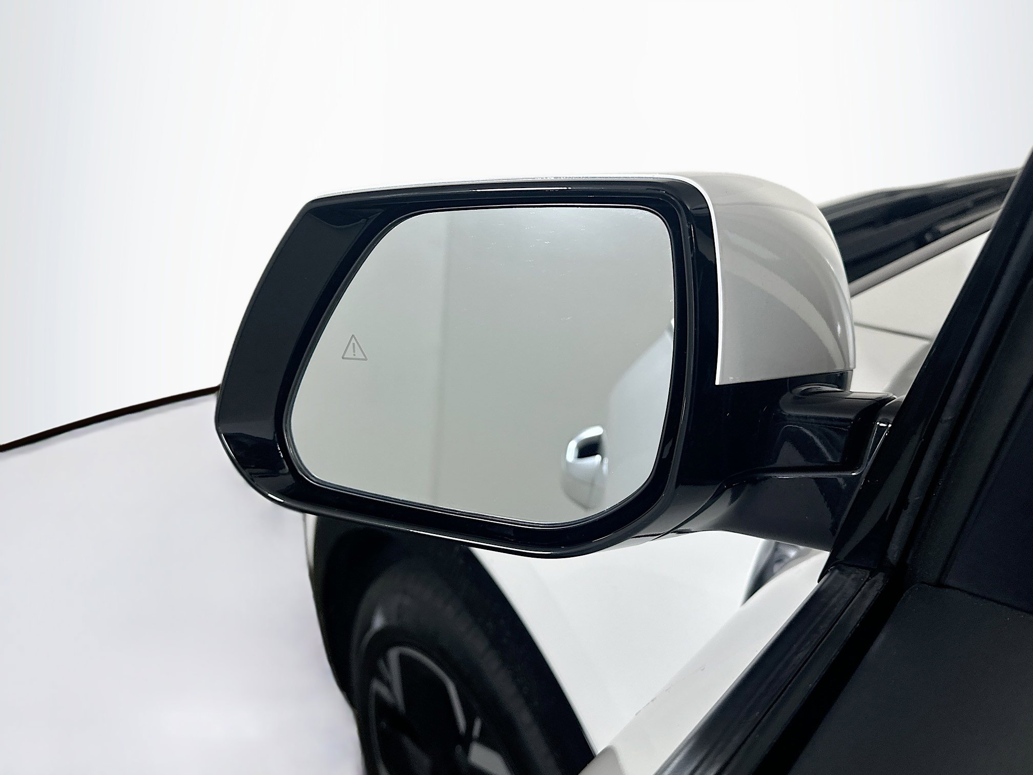 Used 2024 Kia Niro Wave w/ Wave Preserve Package image 16