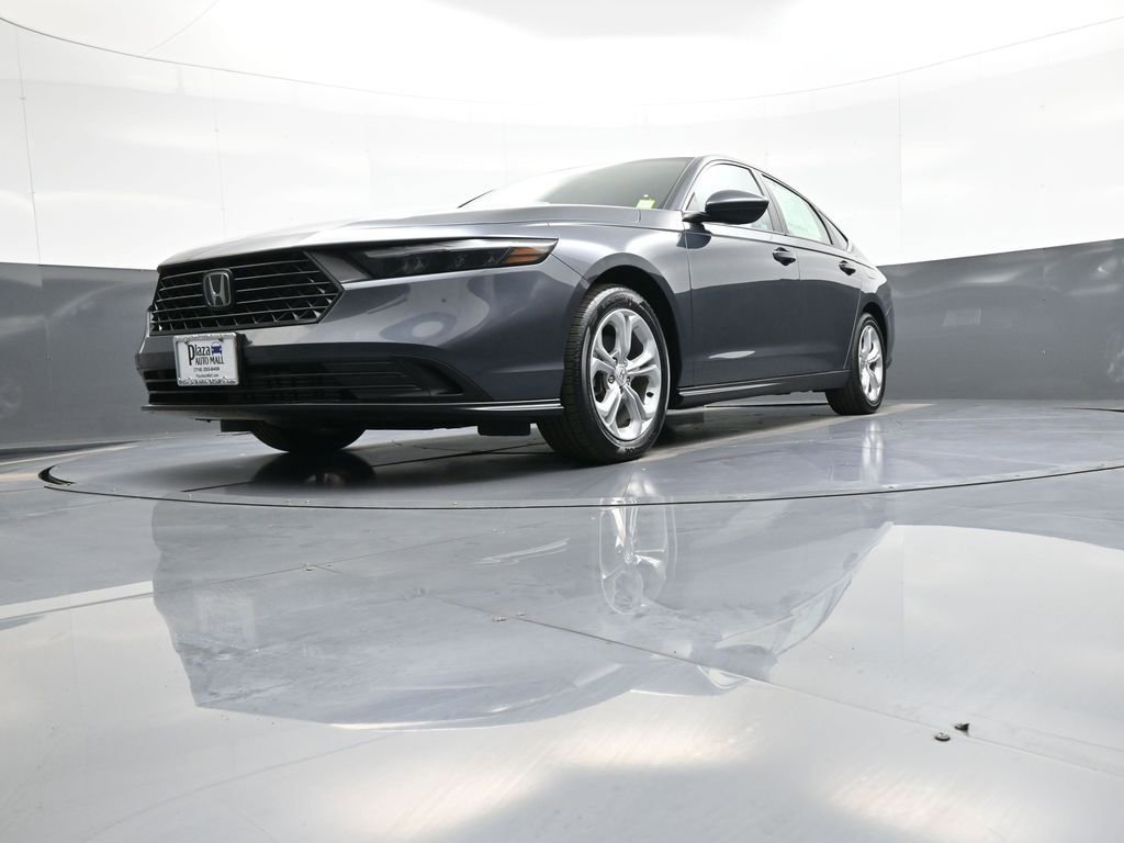 Used 2023 Honda Accord LX image 25
