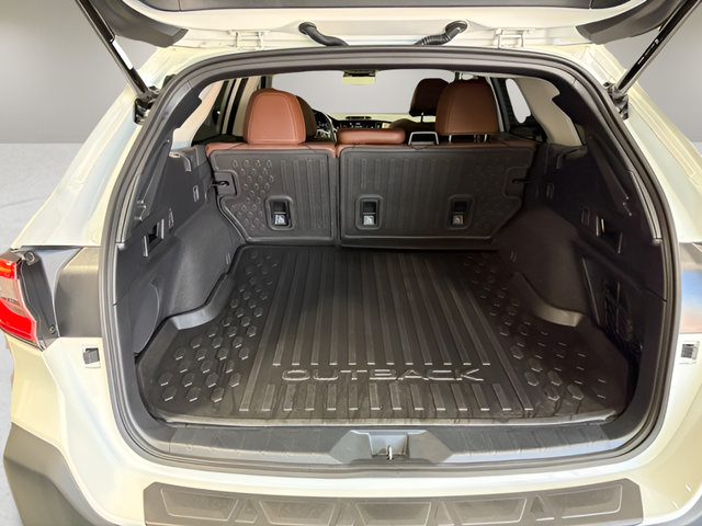 Certified 2025 Subaru Outback Touring AWD/4WD image 39