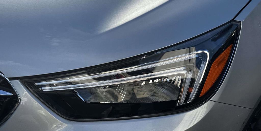 Used 2022 Buick Encore Preferred w/ Safety Package image 7