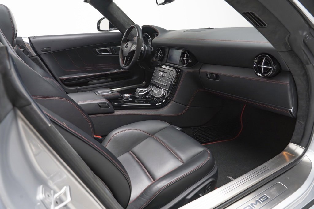 Used 2013 Mercedes-Benz SLS AMG GT Roadster image 14