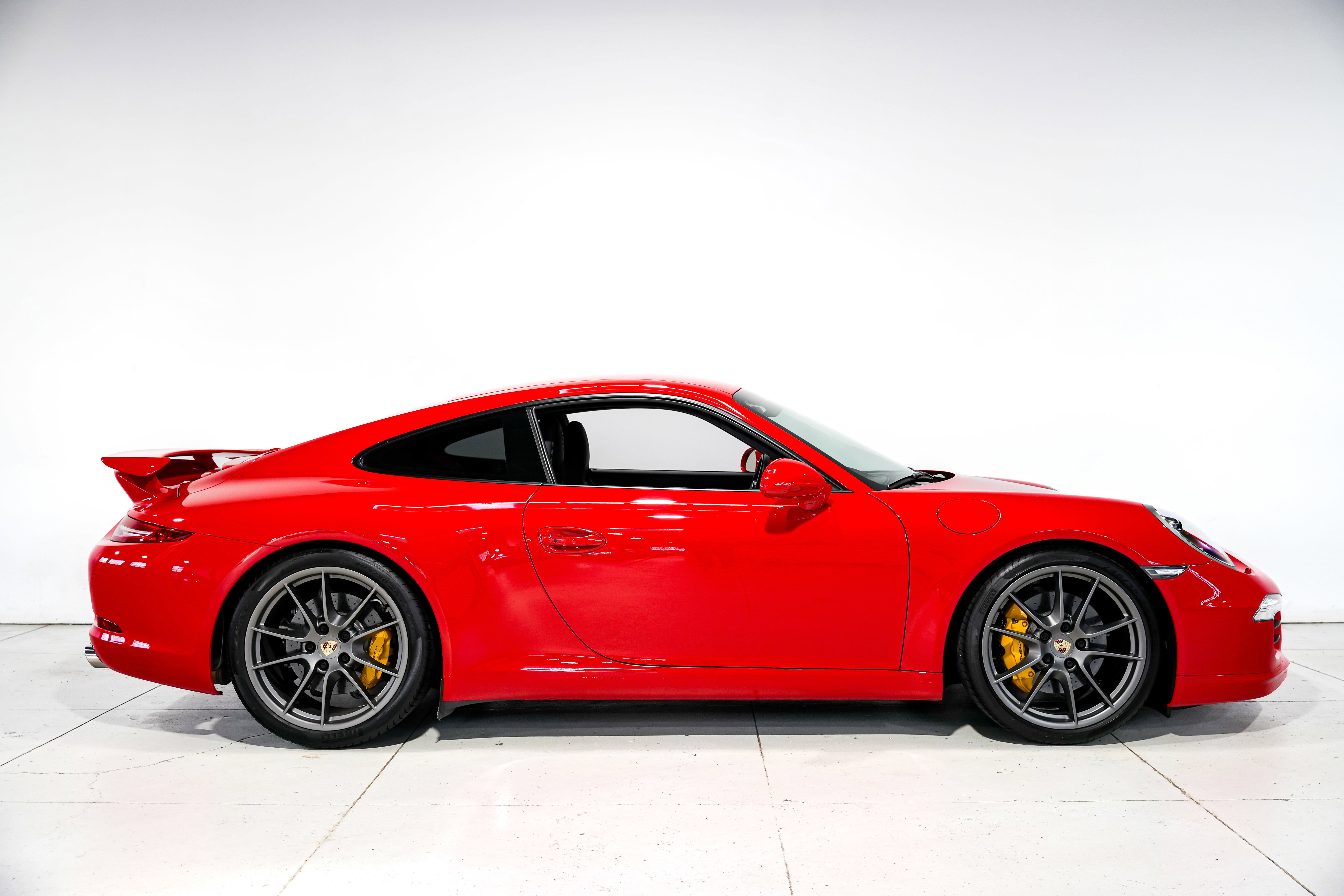 Used 2013 Porsche 911 Carrera S image 3