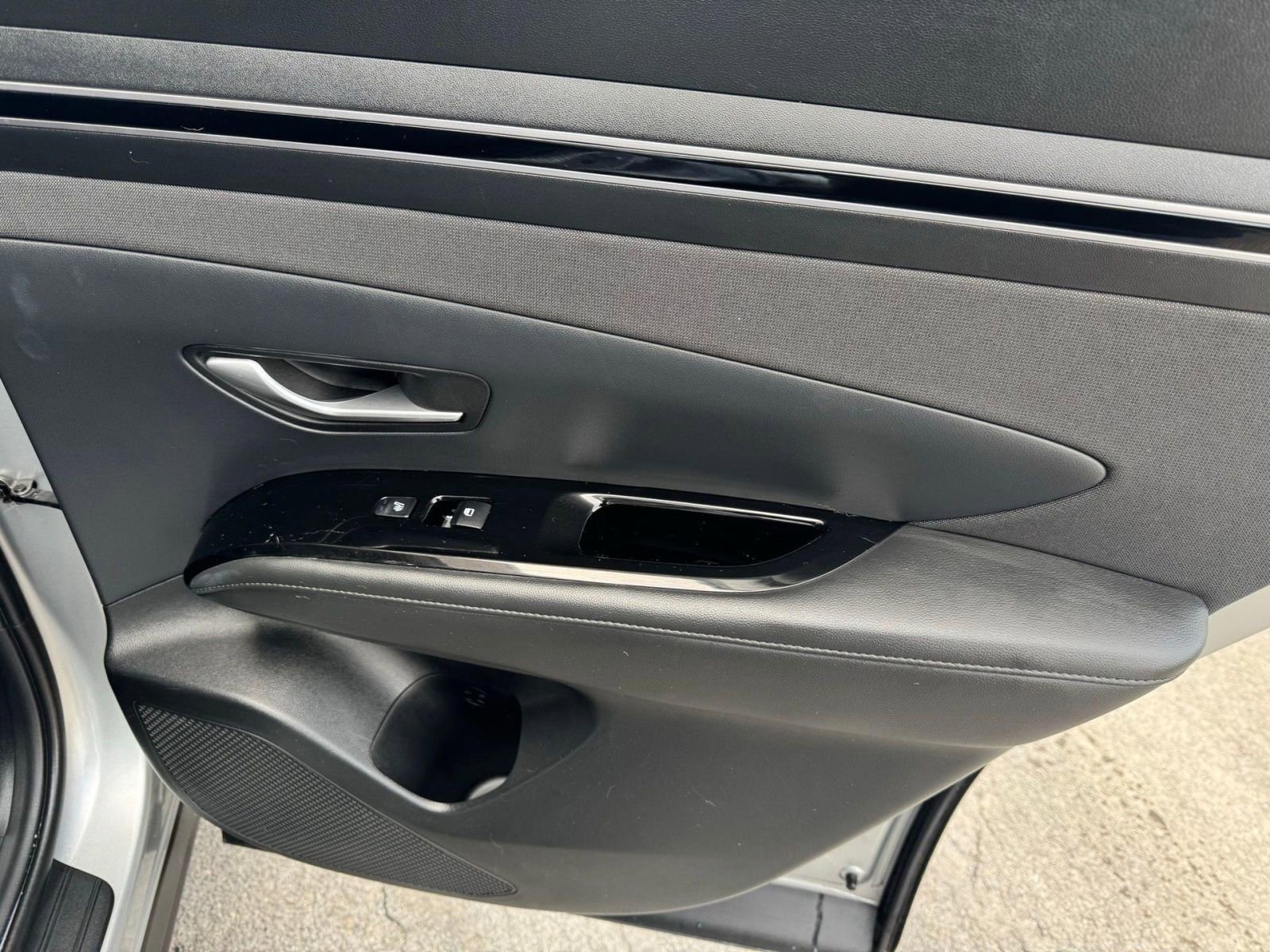 Used 2023 Hyundai Tucson Limited AWD/4WD image 17