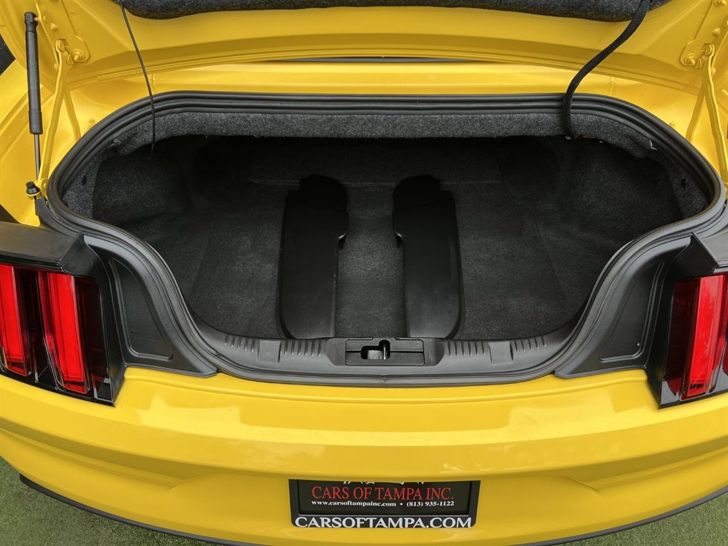 Used 2017 Ford Mustang Premium image 32