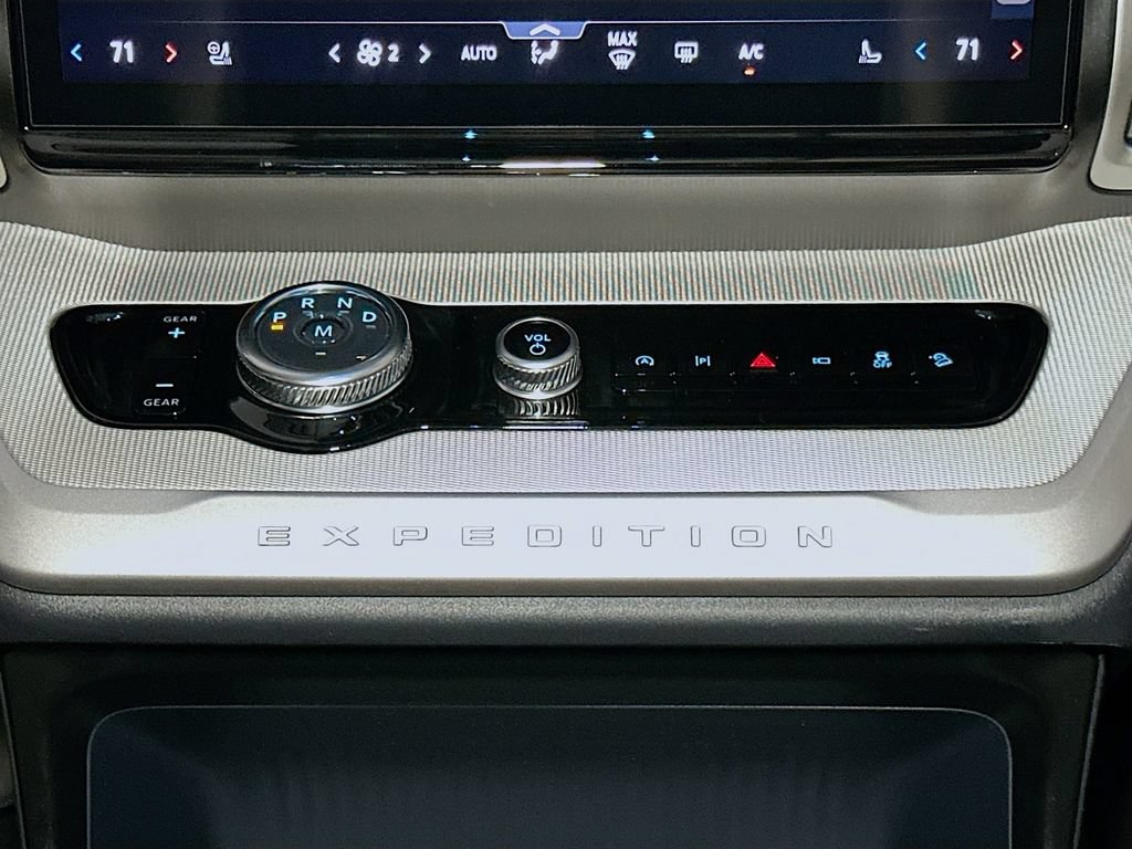 New 2026 Ford Expedition Active AWD/4WD image 15