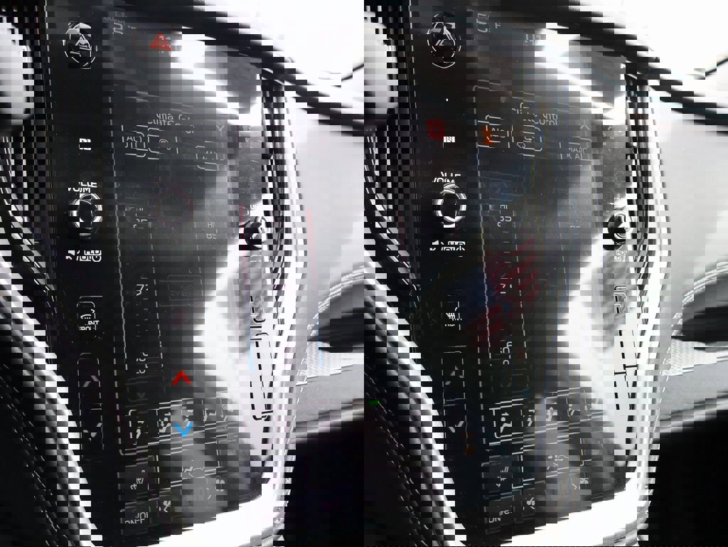 Used 2023 Subaru Outback Premium image 37