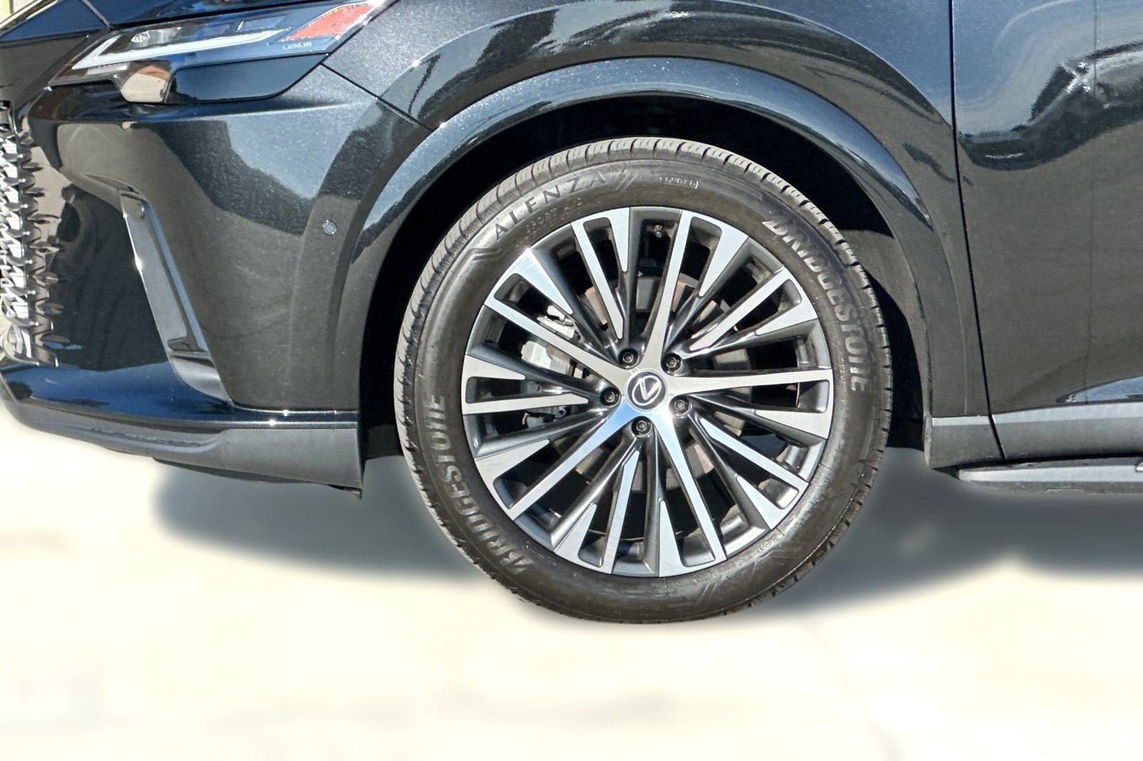 Used 2024 Lexus RX 350 FWD image 12