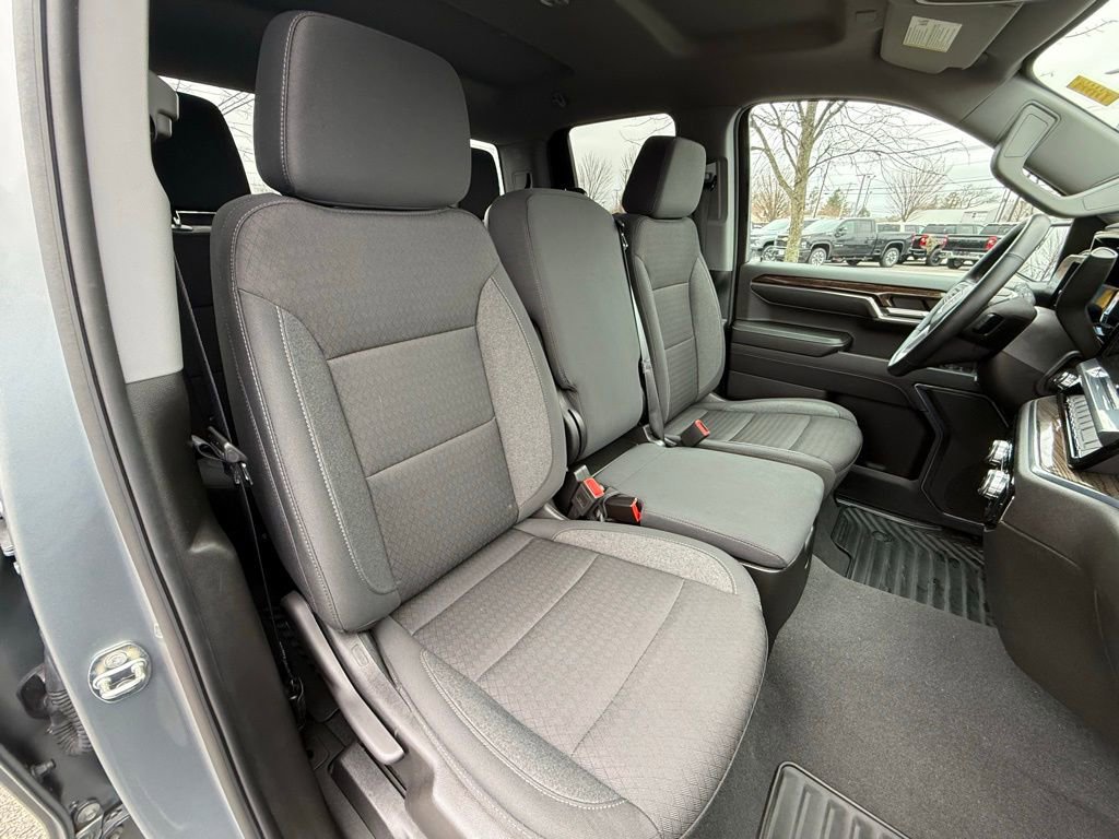 Used 2024 GMC Sierra 1500 Elevation image 29