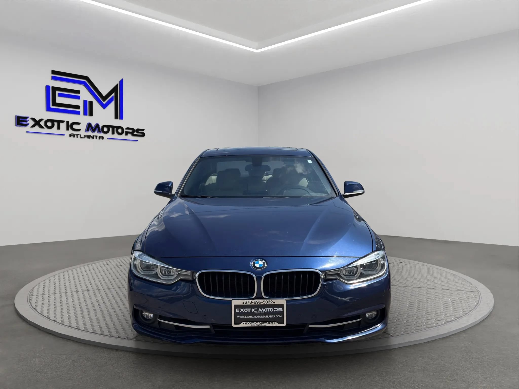 Used 2017 BMW 330i Sedan w/ Premium Package RWD image 8