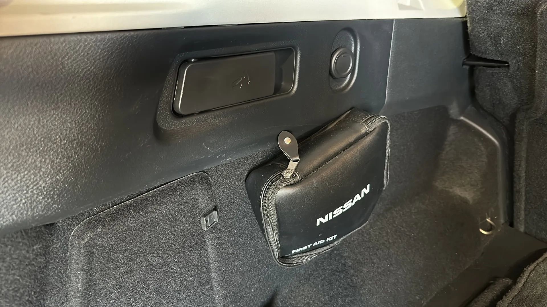 Used 2021 Nissan Rogue SL w/ Premium Package image 14