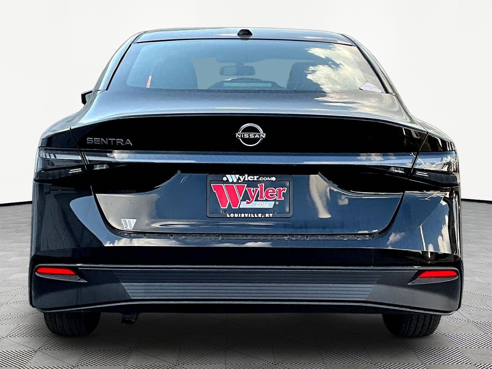 New 2027 Nissan Sentra S w/ Floor Mat Package FWD image 5