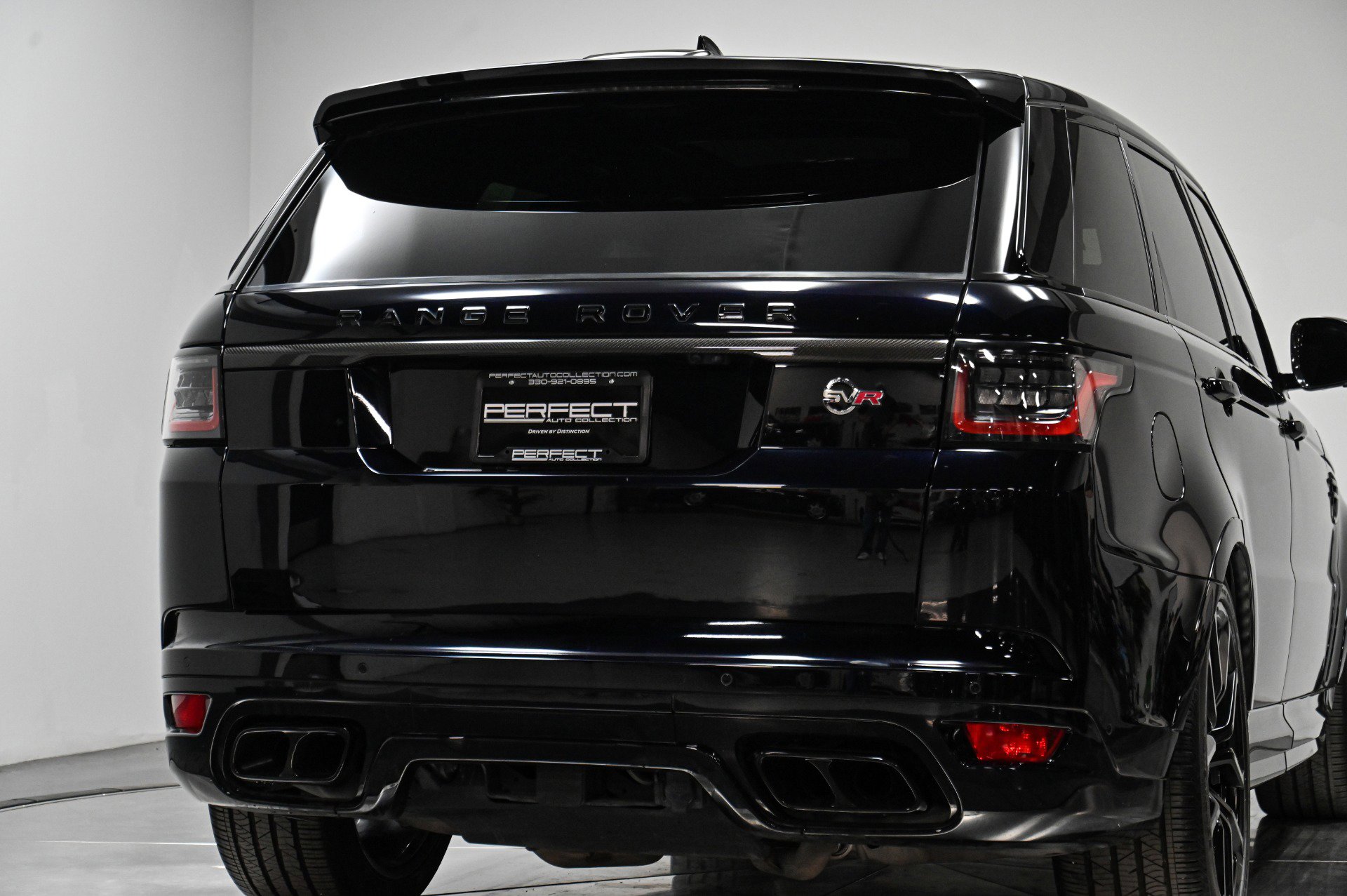Used 2022 Land Rover Range Rover Sport SVR Carbon Edition image 55
