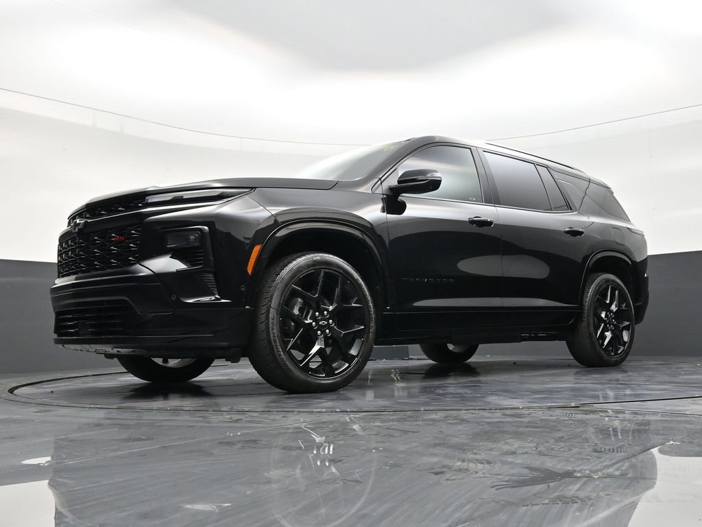 Used 2024 Chevrolet Traverse RS image 20